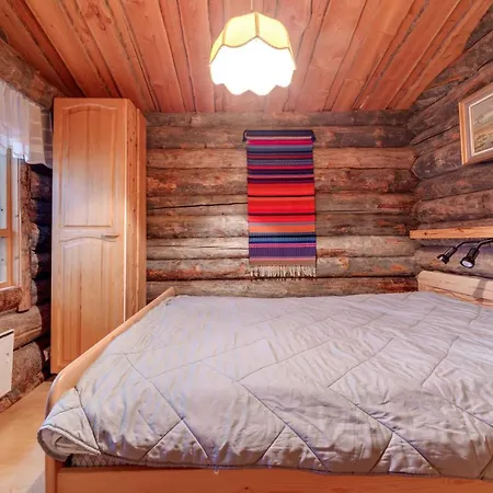 Feriehus Log Kaekriaeinen A Suomutunturi